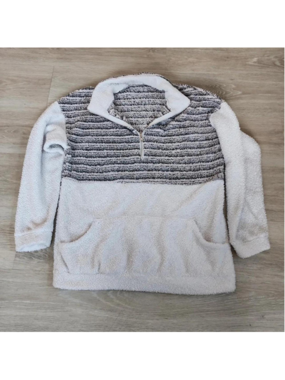 white and gray striped quarter zip sweatshirt with pockets #quarterzip #cozy